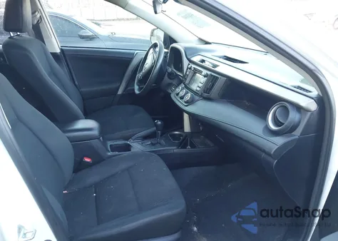 2017 Toyota Rav4 Le z USA, uszkodzony, nr VIN 2T3ZFREV2HW315081